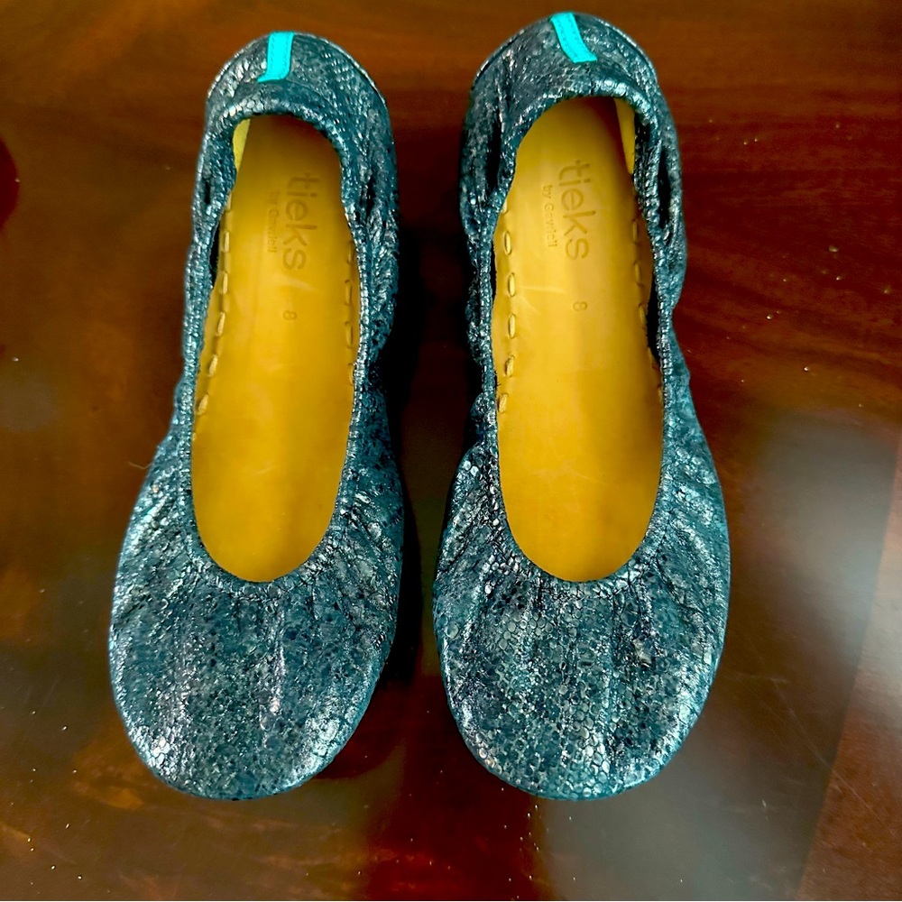 Tieks Slate DRAGO Ballet Flat. 8. Very Good Condition